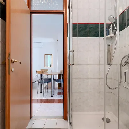 アパート Loncar Ližnjan