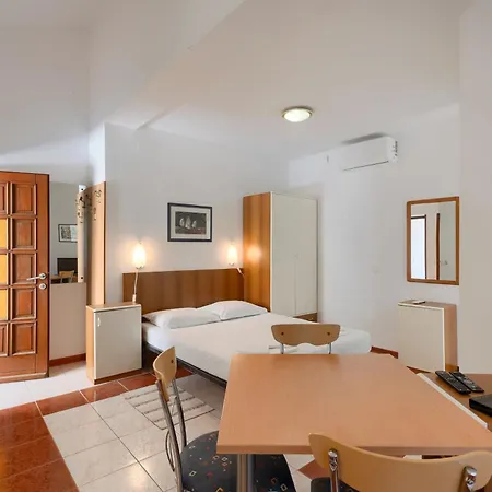 Apartman Loncar *